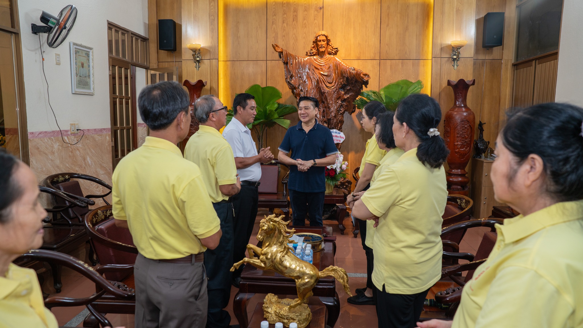 Caritas Giáo xứ Tân Mai mừng bổn mạng Cha Giám đốc Caritas Giáo phận Xuân Lộc - Vincent Nguyễn Mạnh Cường.